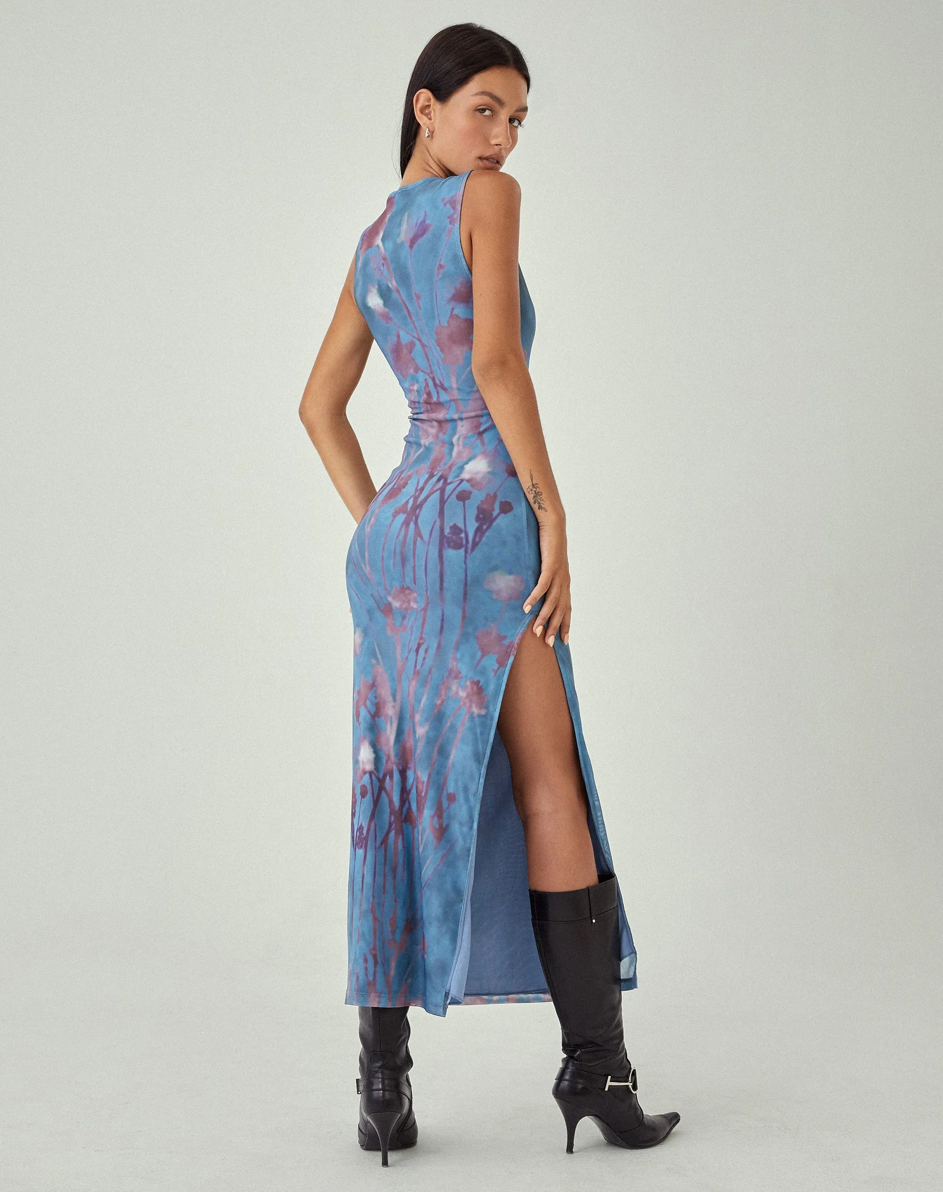 MOTEL X JACQUIE Flo Midi Dress in Lumen Mesh Blue